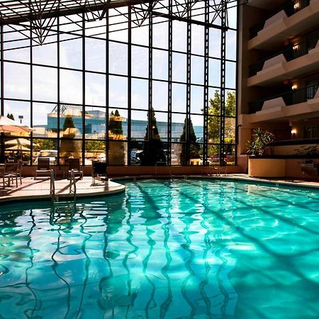 Marriott Melville Long Island Экстерьер фото