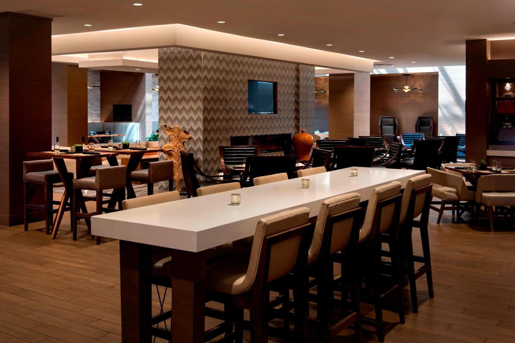 Marriott Melville Long Island Экстерьер фото