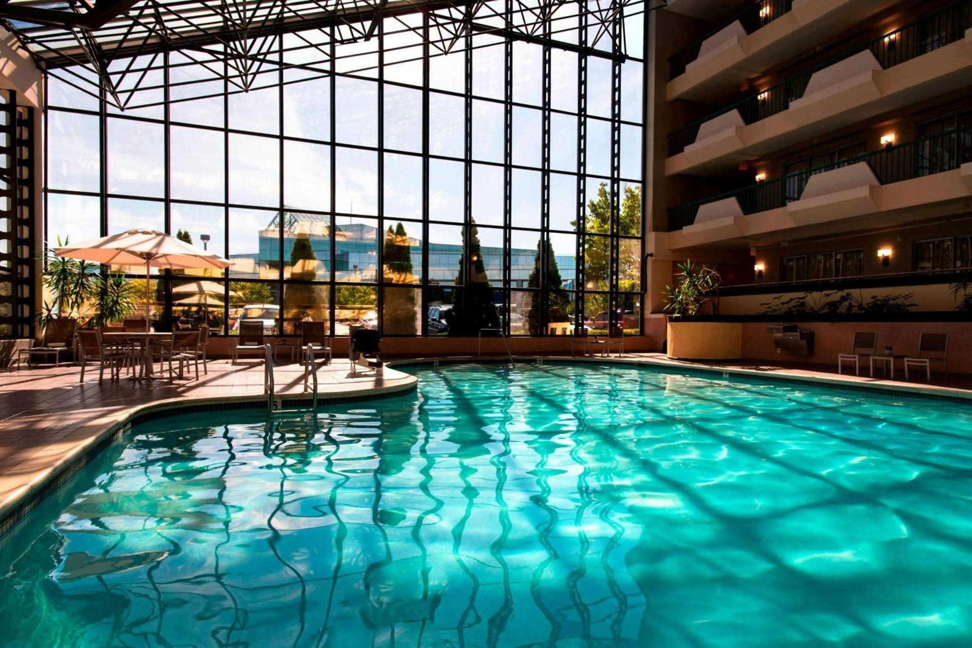 Marriott Melville Long Island Экстерьер фото